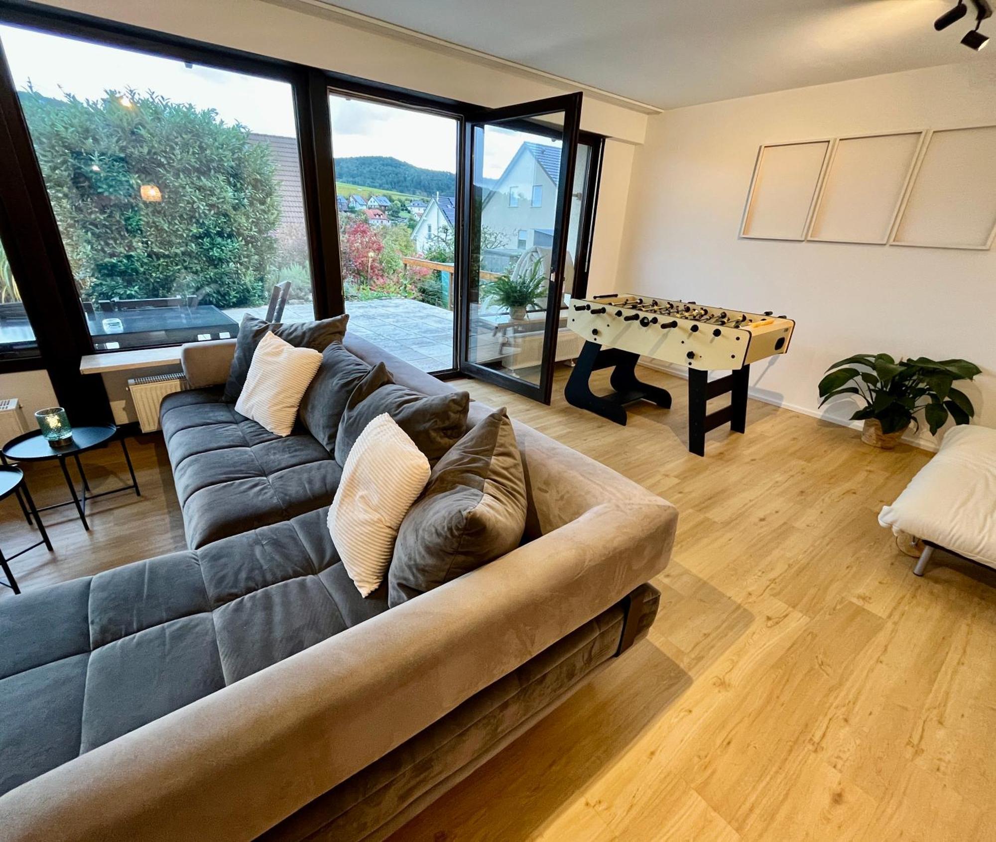 Ferienhaus Weinbergblick - Nahe Wuerzburg - 2 Schlafzimmer - Familienfreundlich - Terrasse Unterleinach Bagian luar foto