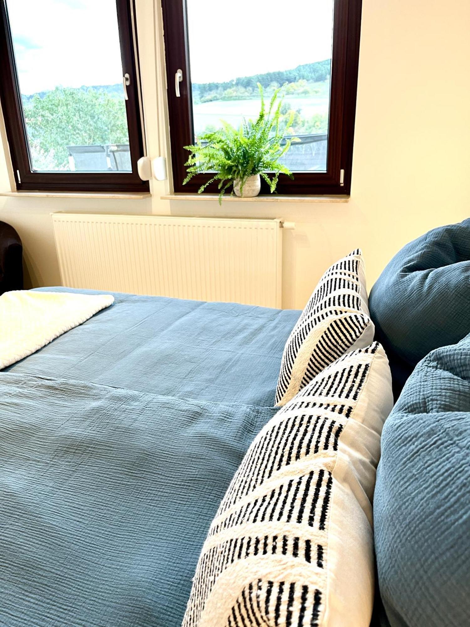 Ferienhaus Weinbergblick - Nahe Wuerzburg - 2 Schlafzimmer - Familienfreundlich - Terrasse Unterleinach Bagian luar foto